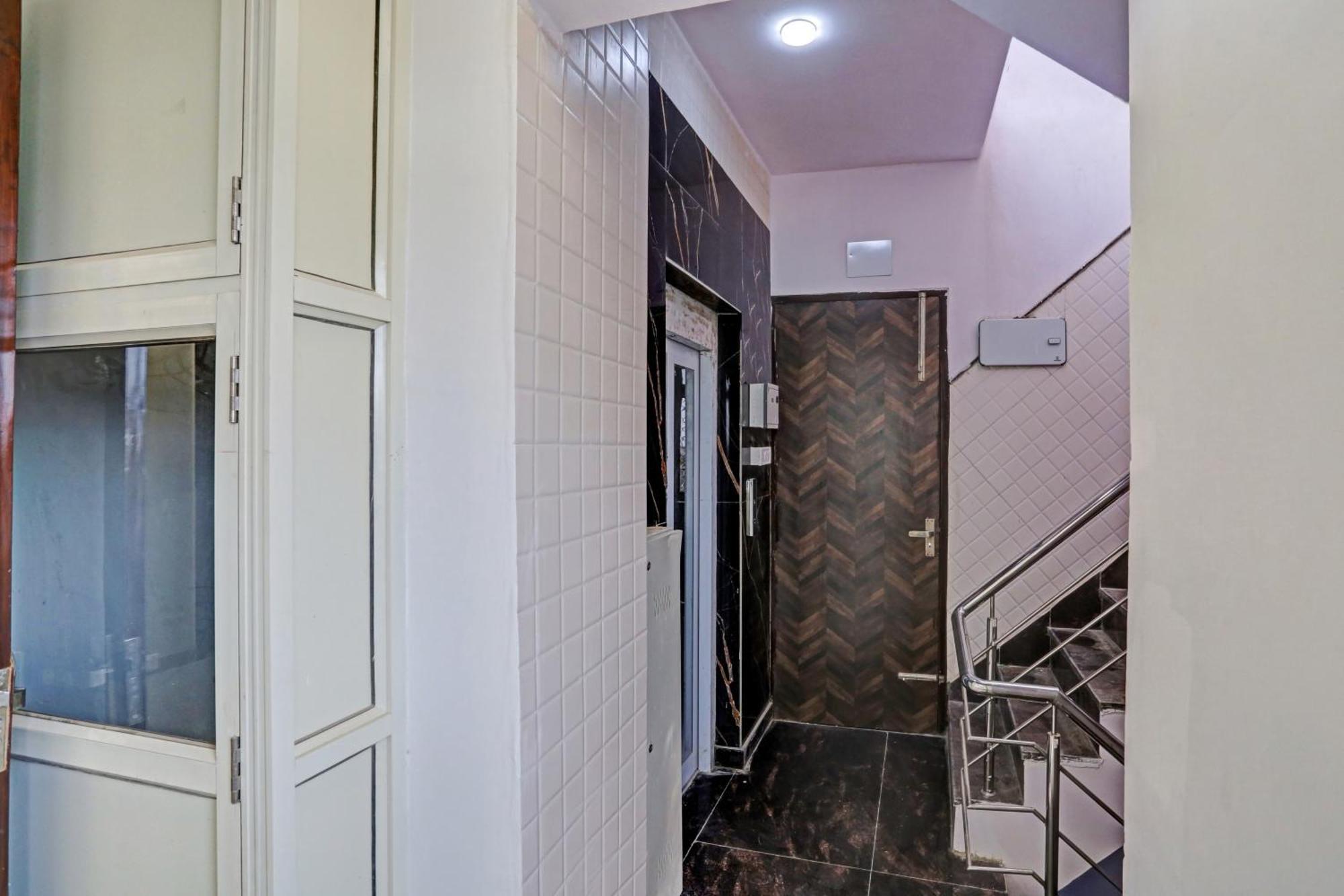 Hotel Townhouse Vip Grand Delhi  Exterior foto